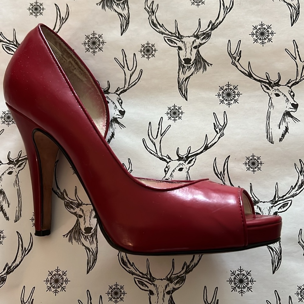 Steve Madden red heels